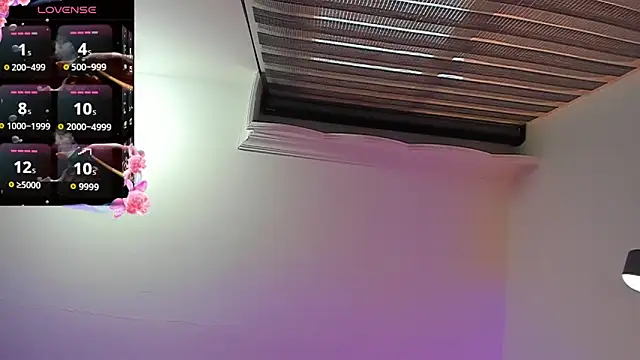 Samanthamillher10 online show from 03-25-26, 12:11