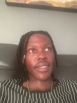 Snapshot of MluTheFixer chatting on 12-30-24, 03:57 MluTheFixer online show from 12-30-24, 03:57