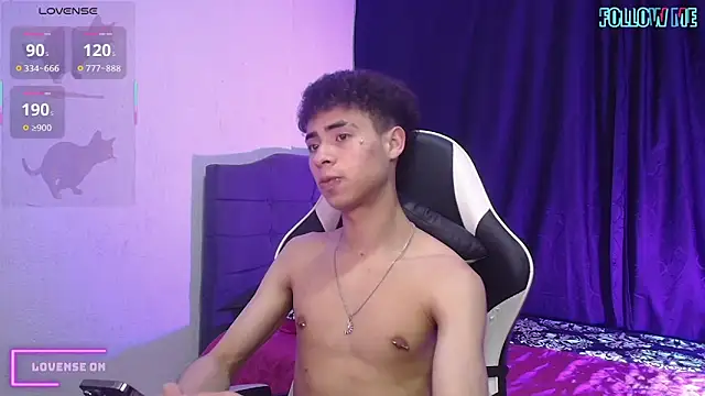 sexybat twink online show from 11-06-25, 02:45