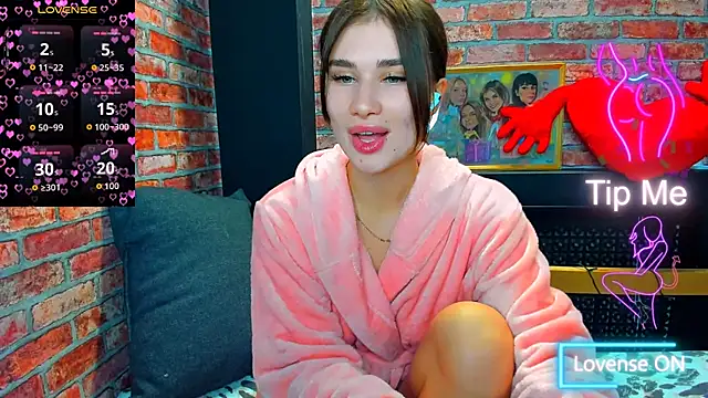 UrJoyy online show from 11-19-25, 03:56