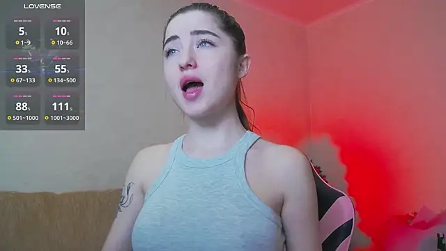 Snapshot of Luxuryalma chatting on 02-10-26, 12:20 Luxuryalma online show from 02-10-26, 12:20