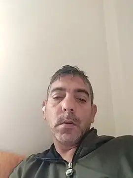 Snapshot of Egemen2245 chatting on 11-07-25, 07:41 Egemen2245 online show from 11-07-25, 07:41