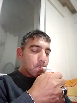 Snapshot of Egemen2245 chatting on 11-09-25, 04:49 Egemen2245 online show from 11-09-25, 04:49