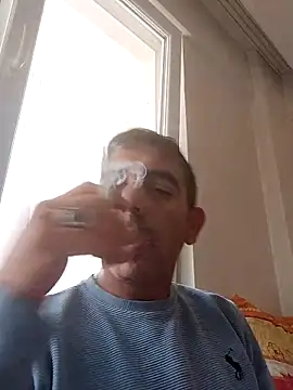 Snapshot of Egemen2245 chatting on 11-14-25, 11:20 Egemen2245 online show from 11-14-25, 11:20