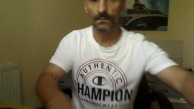 Snapshot of amydamarw chatting on 07-01-26, 06:04 amydamarw online show from 07-01-26, 06:04