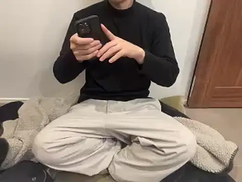 Snapshot of atom0407 chatting on 12-06-24, 04:38 atom0407 online show from 12-06-24, 04:38