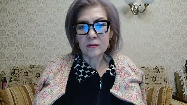 Elegant00Lady online show from 10-11-25, 05:44