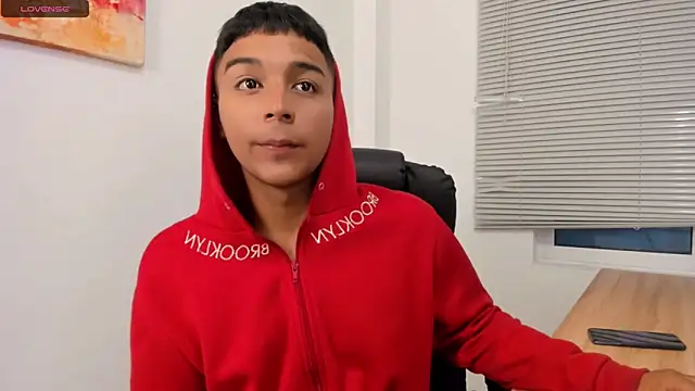 Seductivo jr online show from 10-24-25, 05:15