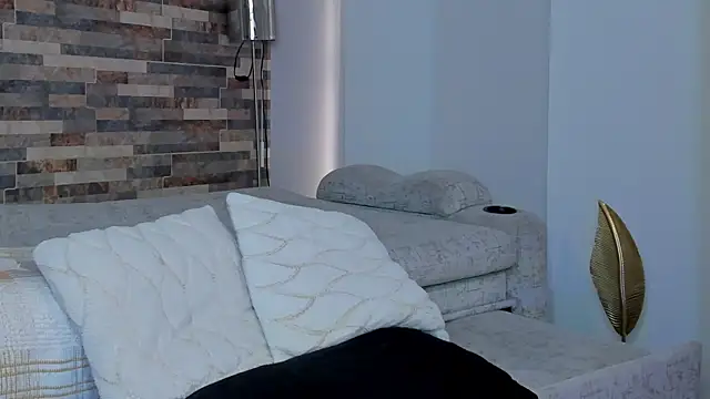 Snapshot of zaiin_diesel chatting on 03-08-25, 12:30 zaiin diesel online show from 03-08-25, 12:30