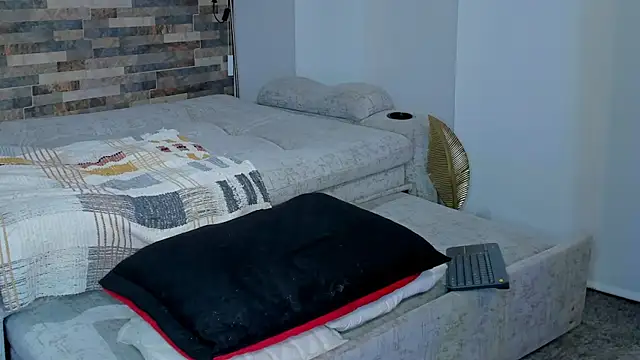 Snapshot of zaiin_diesel chatting on 03-15-25, 10:03 zaiin diesel online show from 03-15-25, 10:03