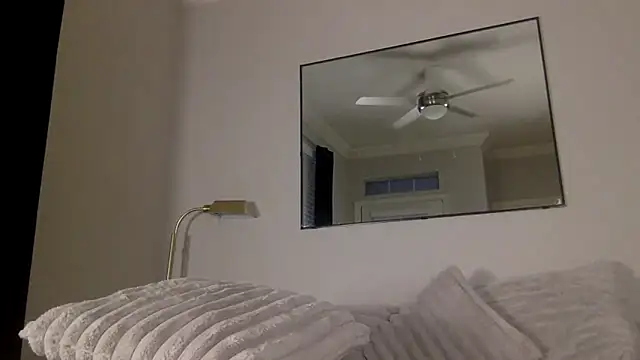 deliciousdearra69 online show from 12-01-25, 05:07