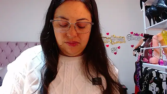 lanaqueen699 online show from 10-07-25, 12:35