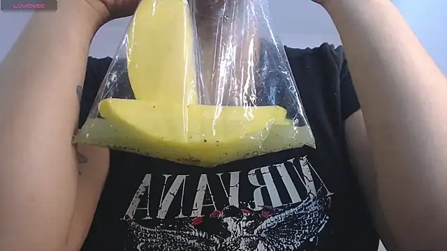 april bunnyy online show from 11-21-25, 05:44