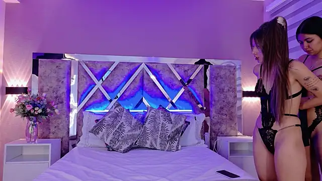 Larabrooks online show from 04-05-26, 12:02