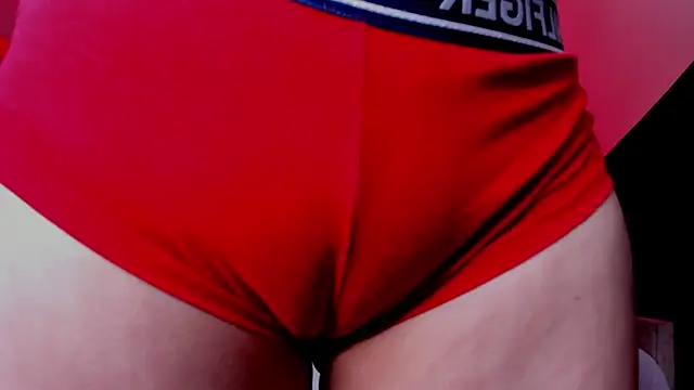 Snapshot of Melany_Luv chatting on 10-17-25, 09:06 Melany Luv online show from 10-17-25, 09:06