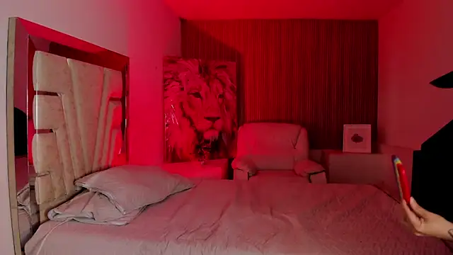 Snapshot of Melany_Luv chatting on 10-26-25, 10:58 Melany Luv online show from 10-26-25, 10:58