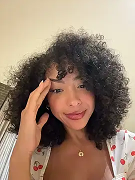 Snapshot of OSHUN_ chatting on 07-31-26, 04:45 OSHUN online show from 07-31-26, 04:45