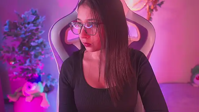 Snapshot of Sunny_flower_ chatting on 02-27-26, 02:00 Sunny flower online show from 02-27-26, 02:00