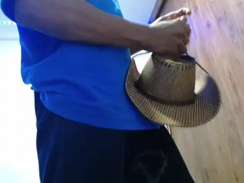 GerardSmitt online show from 09-18-25, 04:03