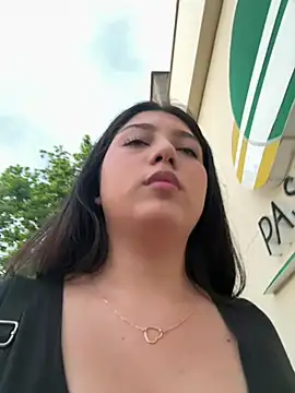 Snapshot of Maii_chan chatting on 01-22-25, 10:59 Maii chan online show from 01-22-25, 10:59