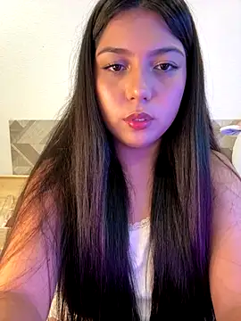 Snapshot of Maii_chan chatting on 09-28-25, 05:57 Maii chan online show from 09-28-25, 05:57