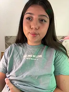 Snapshot of Maii_chan chatting on 10-04-25, 01:47 Maii chan online show from 10-04-25, 01:47