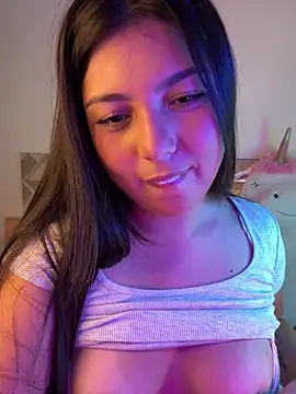 Snapshot of Maii_chan chatting on 10-08-25, 05:38 Maii chan online show from 10-08-25, 05:38