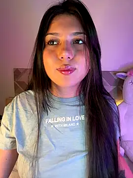 Snapshot of Maii_chan chatting on 10-22-25, 05:41 Maii chan online show from 10-22-25, 05:41