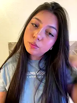 Snapshot of Maii_chan chatting on 11-04-25, 06:23 Maii chan online show from 11-04-25, 06:23