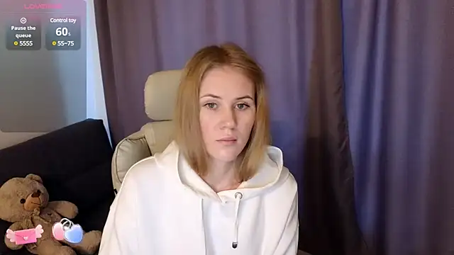 Snapshot of IsabelAllen chatting on 12-04-24, 06:55 IsabelAllen online show from 12-04-24, 06:55