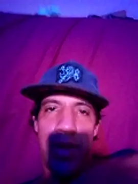 Snapshot of LiosArmando420 chatting on 04-25-26, 01:52 LiosArmando420 online show from 04-25-26, 01:52