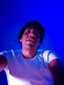 Snapshot of LiosArmando420 chatting on 04-26-26, 08:12 LiosArmando420 online show from 04-26-26, 08:12