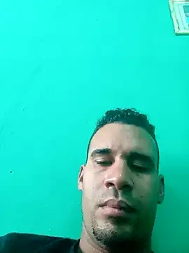 adriel perez online show from 10-17-25, 05:04