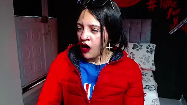 Violettasquirt online show from 04-09-26, 01:38