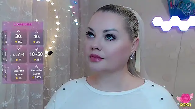 Snapshot of JewellKiss7 chatting on 02-09-26, 05:39 JewellKiss7 online show from 02-09-26, 05:39