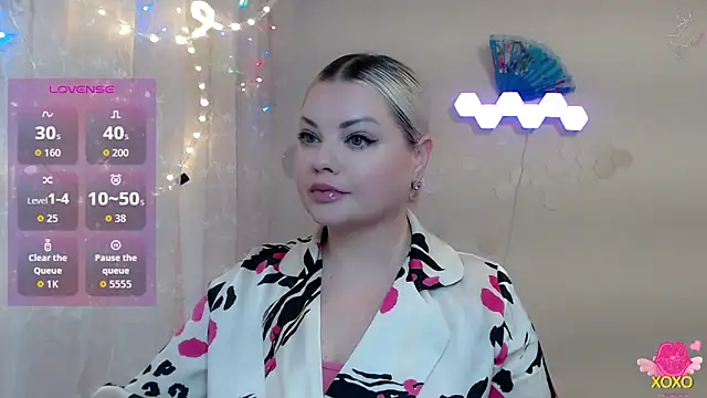 Snapshot of JewellKiss7 chatting on 02-13-26, 01:18 JewellKiss7 online show from 02-13-26, 01:18