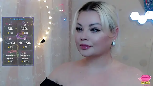 Snapshot of JewellKiss7 chatting on 02-18-26, 11:50 JewellKiss7 online show from 02-18-26, 11:50