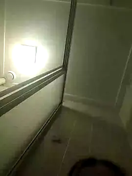 Snapshot of Linda_999 chatting on 02-17-26, 02:41 Linda 999 online show from 02-17-26, 02:41