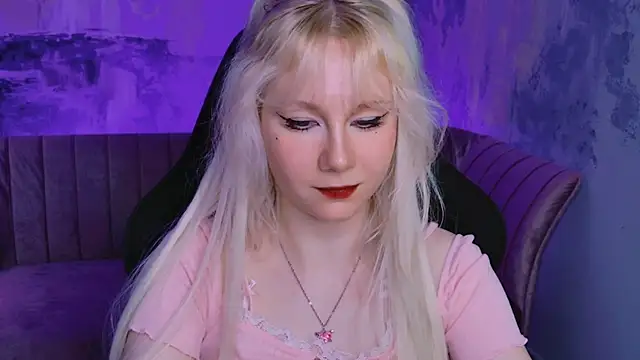 Snapshot of NancyMartinez chatting on 02-01-25, 04:22 NancyMartinez online show from 02-01-25, 04:22