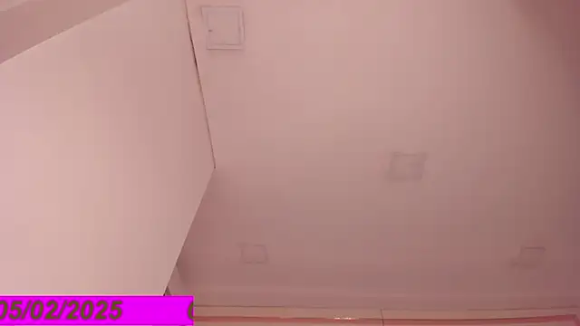 Snapshot of Isabel_Escorcia chatting on 02-05-25, 08:00 Isabel Escorcia online show from 02-05-25, 08:00