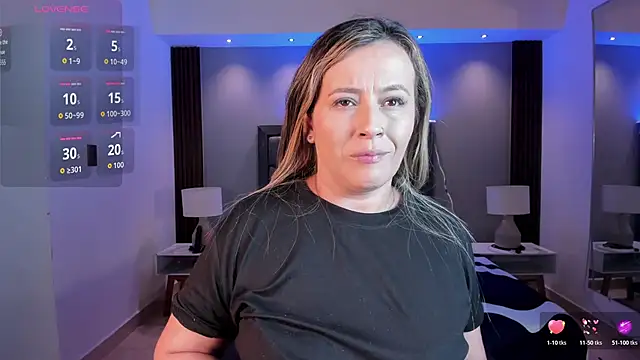 Snapshot of Susann_Ross chatting on 02-10-26, 10:52 Susann Ross online show from 02-10-26, 10:52