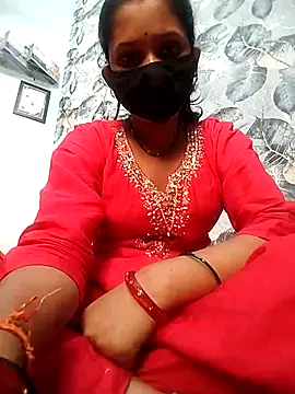 Poojashrma33 online show from 07-22-26, 10:40