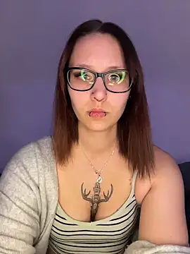 TheRealNyxa online show from 04-13-26, 06:35