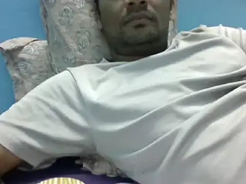 Snapshot of NiceBoy9099 chatting on 03-09-25, 12:31 NiceBoy9099 online show from 03-09-25, 12:31