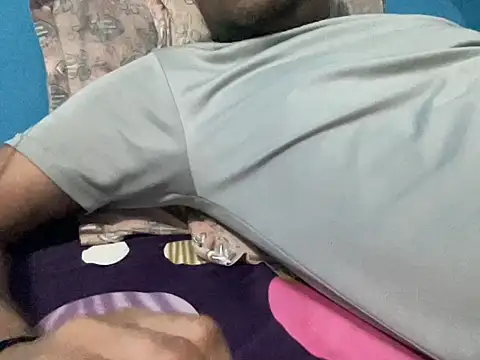 Snapshot of NiceBoy9099 chatting on 09-14-25, 11:31 NiceBoy9099 online show from 09-14-25, 11:31