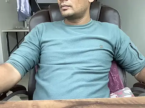 Snapshot of NiceBoy9099 chatting on 10-09-25, 12:36 NiceBoy9099 online show from 10-09-25, 12:36