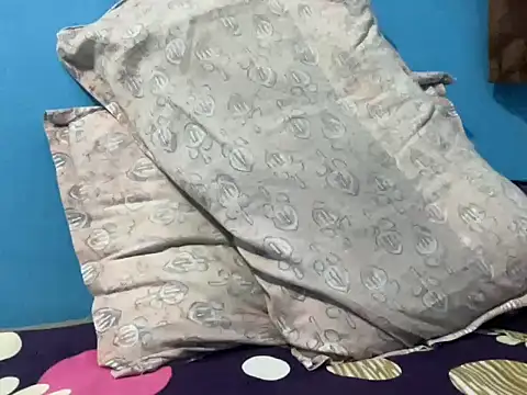 Snapshot of NiceBoy9099 chatting on 02-01-26, 05:22 NiceBoy9099 online show from 02-01-26, 05:22