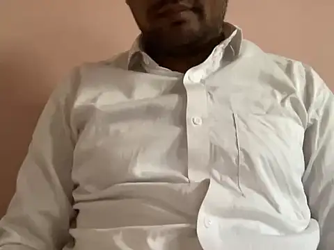 Snapshot of NiceBoy9099 chatting on 02-18-26, 05:36 NiceBoy9099 online show from 02-18-26, 05:36