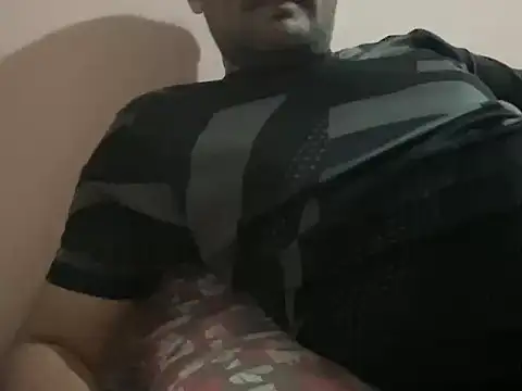 Snapshot of NiceBoy9099 chatting on 02-19-26, 05:53 NiceBoy9099 online show from 02-19-26, 05:53