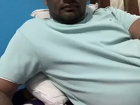 Snapshot of NiceBoy9099 chatting on 02-28-26, 10:38 NiceBoy9099 online show from 02-28-26, 10:38